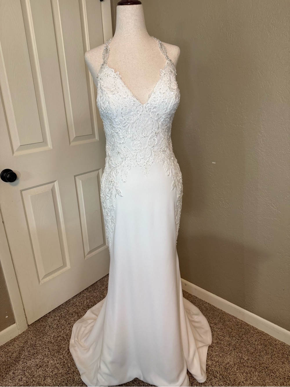 Elegant White Lace Halter Bridal Gown - Picture 4 of 17